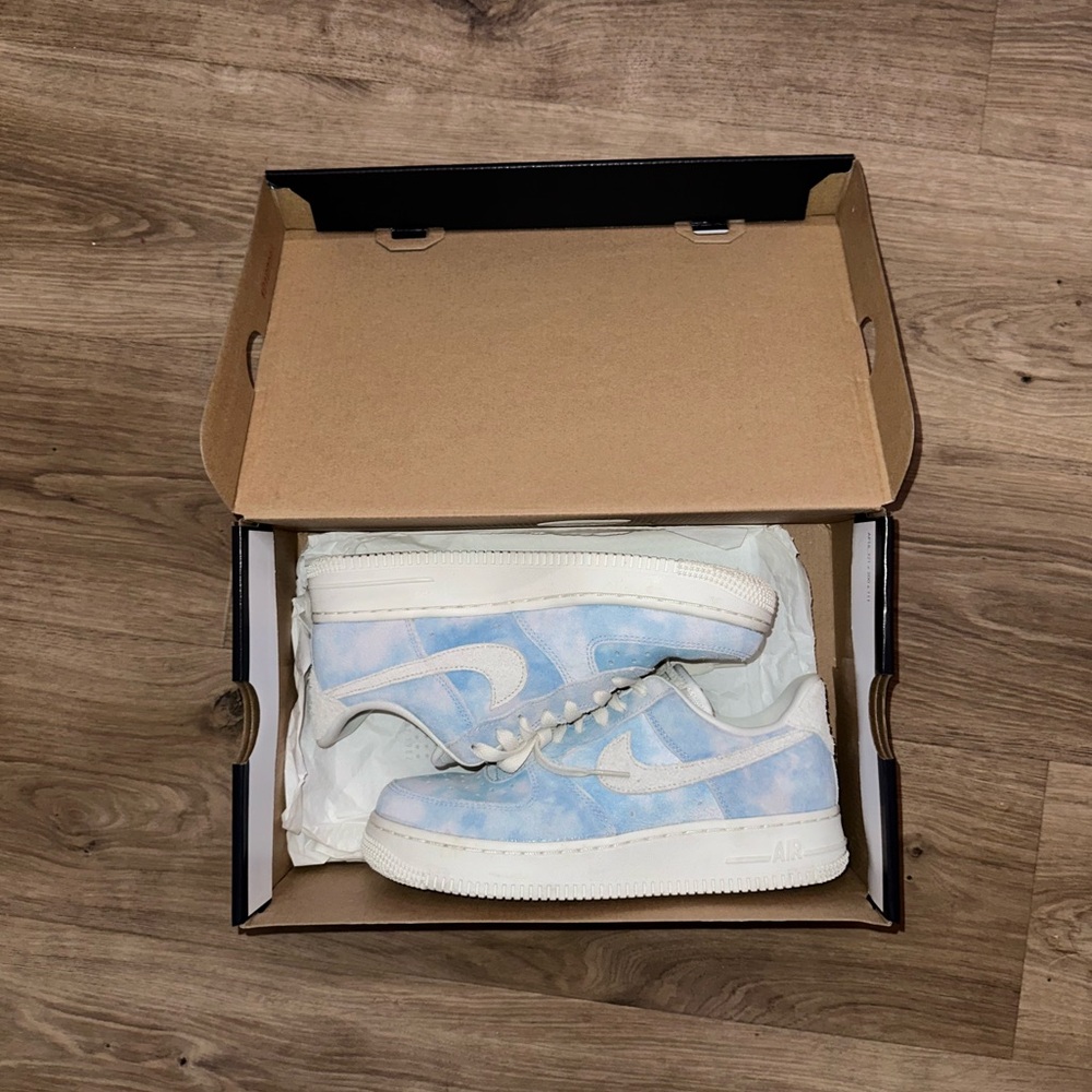 SOLD Nike Air Force 1 ‘07